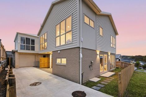 Photo of property in 6a Kaimai Avenue, Massey, 0614