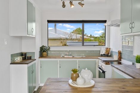 Photo of property in 2 Queen Street, Springfield, 7681