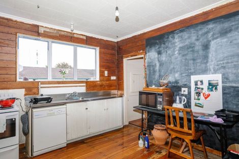 Photo of property in 7 Edward Street, Dannevirke, 4930