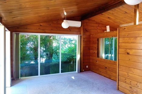 Photo of property in 502 Beach Road, Murrays Bay, Auckland, 0630