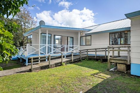 Photo of property in 4 Pohutukawa Drive, Athenree, Katikati, 3177