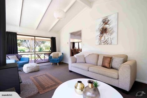 Photo of property in 172a Saint Andrews Road, Plimmerton, Porirua, 5026