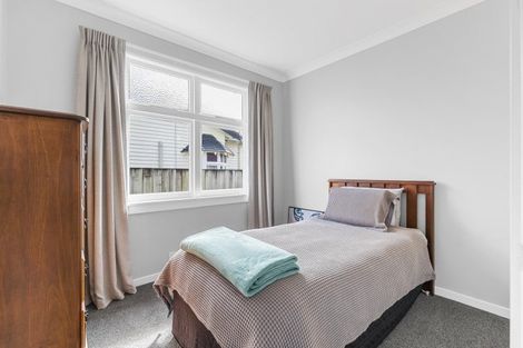 Photo of property in 22 Kingswood Street, Takaro, Palmerston North, 4412