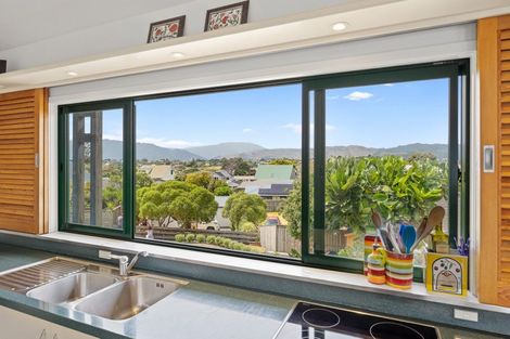Photo of property in 10-12 Oratia Street, Waikanae Beach, Waikanae, 5036