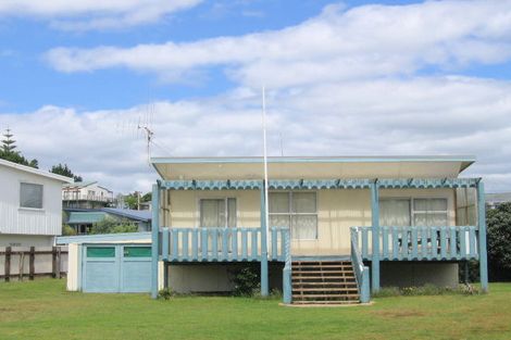 Photo of property in 54 Bway Road, Waihi Beach, 3611