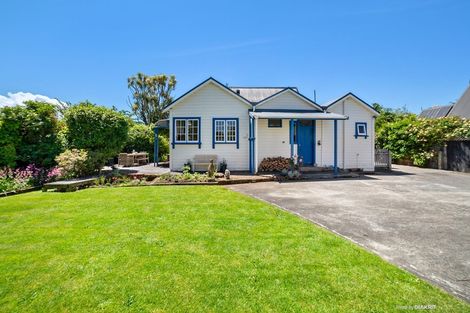Photo of property in 16 Jellicoe Street, Greytown, 5712