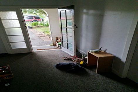 Photo of property in 310 West Coast Road, Glen Eden, Auckland, 0602