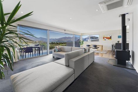 Photo of property in 10b Hogan Lane, Wanaka, 9305