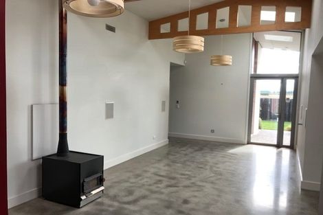 Photo of property in 19 Waitaha Place, Clive, 4102