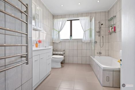 Photo of property in 98 Longfellow Street, Trentham, Upper Hutt, 5018