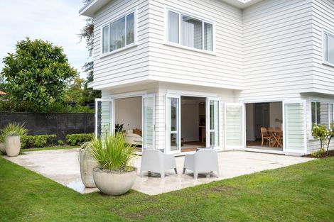 Photo of property in 11c Selwyn Road, Havelock North, 4130