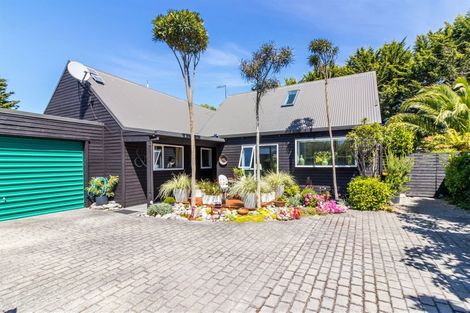 Photo of property in 49a Strowan Road, Strowan, Christchurch, 8052