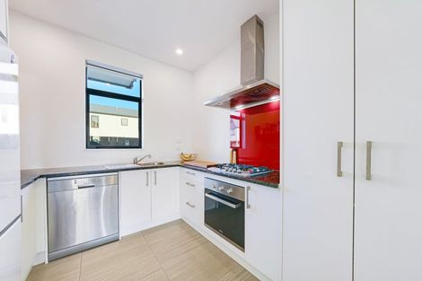 Photo of property in 17 Alliance Lane, Papakura, 2110