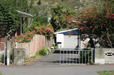 Photo of property in 81 Wakefield Avenue, Sumner, Christchurch, 8081