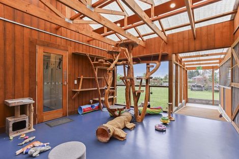 Photo of property in 52 Church Street, Oxford, 7430