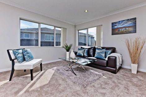 Photo of property in 60 Huntington Park Drive, Greenhithe, Auckland, 0632