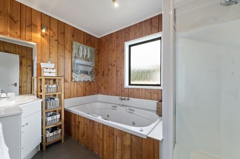 Photo of property in 113 Gemstone Drive, Birchville, Upper Hutt, 5018