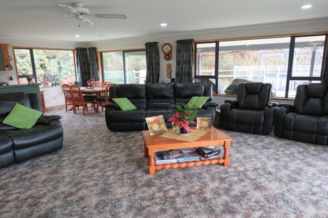 Photo of property in 54 Welshmans Gully Road, Waikaia, 9778