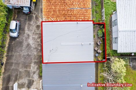 Photo of property in 2/86 Divich Avenue, Te Atatu South, Auckland, 0610