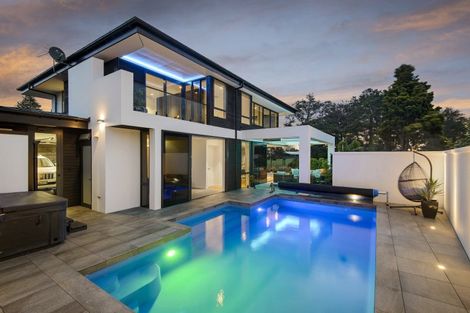 Photo of property in 17 Penhelig Place, Burnside, Christchurch, 8053