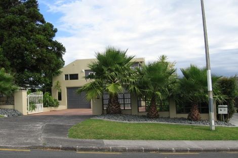 Photo of property in 9 Waiake Street, Torbay, Auckland, 0630