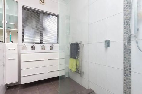 Photo of property in 12 Haseler Crescent, Howick, Auckland, 2014