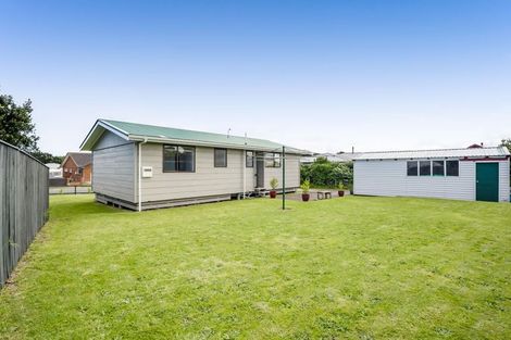 Photo of property in 18 Pohutukawa Drive, Opunake, 4616