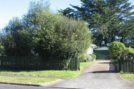 Photo of property in 22 Seaward Place, Wattle Downs, Auckland, 2103
