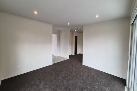 Photo of property in 23 Saint Michael Crescent, One Tree Point, 0118