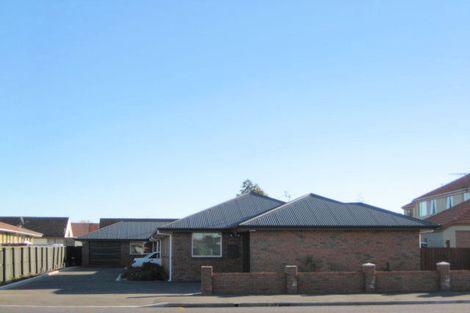 Photo of property in 251b Main North Road, Redwood, Christchurch, 8051