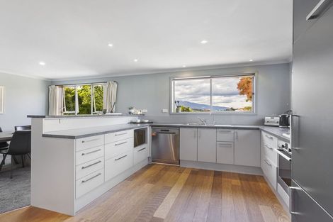 Photo of property in 11 Kerry Court, Cromwell, 9310