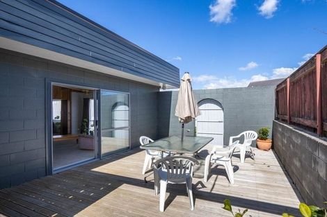 Photo of property in 39 Trelawney Crescent, Westown, New Plymouth, 4310