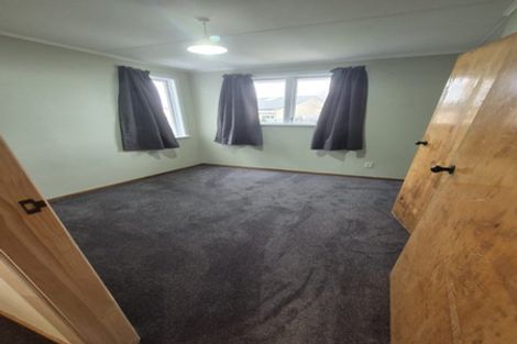 Photo of property in 2a-b Waihemo Street, Waitangirua, Porirua, 5024