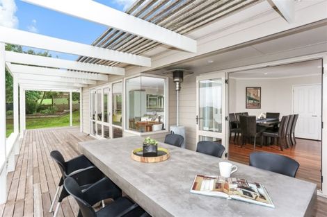 Photo of property in 6a Jayar Heights, Bombay, 2675