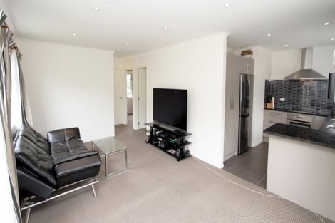 Photo of property in 22 Glennandrew Drive, Half Moon Bay, Auckland, 2012