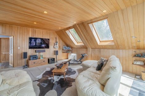 Photo of property in 24 Pye Place, Hot Water Beach, Whitianga, 3591