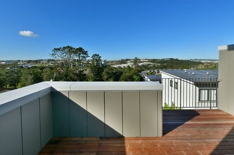 Photo of property in 12/17 Georgia Terrace, Albany, Auckland, 0632