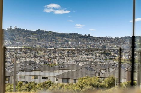 Photo of property in 12 Elevation Street, Flat Bush, Auckland, 2019