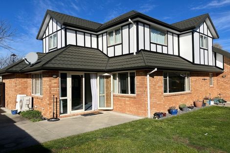 Photo of property in 49 Chesterfield Mews, Russley, Christchurch, 8042