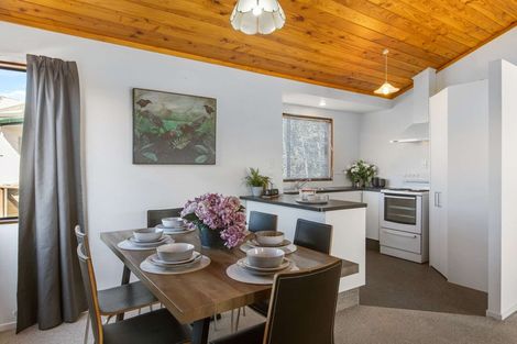 Photo of property in 2/10 Don Street, Papakura, 2110