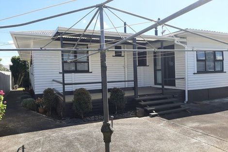 Photo of property in 1 Alan Avenue, Henderson, Auckland, 0610