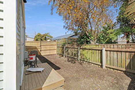 Photo of property in 4/4a Te Mome Road, Alicetown, Lower Hutt, 5010