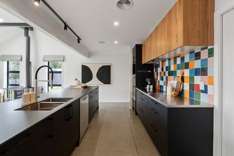 Photo of property in 19 Prestbury Grove, Churton Park, Wellington, 6037