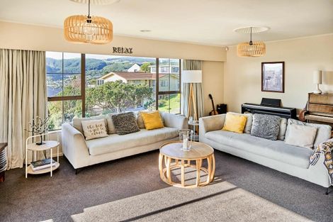 Photo of property in 16 Saint Aidans Way, Tawa, Wellington, 5028