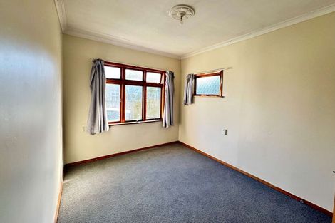 Photo of property in 13 Kings Drive, Levin, 5510