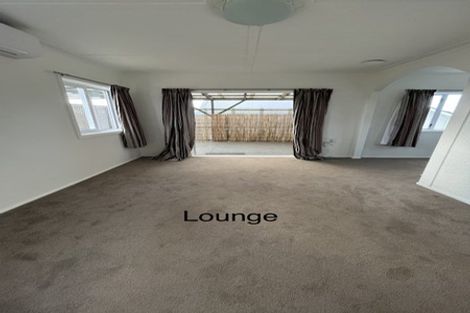 Photo of property in 27 Seaforth Avenue, Mangere Bridge, Auckland, 2022