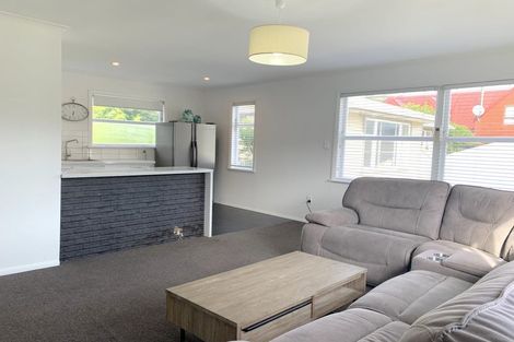 Photo of property in 34 Ranui Terrace, Tawa, Wellington, 5028