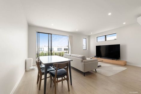 Photo of property in 12 Porowha Road, Westgate, Auckland, 0814