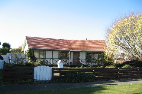 Photo of property in 15 Bean Street, Hillmorton, Christchurch, 8025