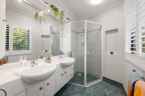 Photo of property in 150 Lake Crescent, Hamilton Lake, Hamilton, 3204